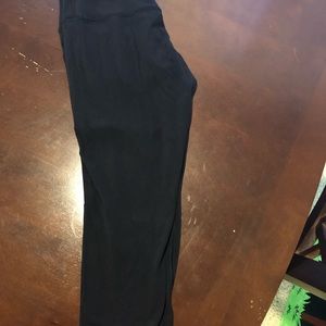 Lululemon Align Crop 21’ Size 6 Color Black
